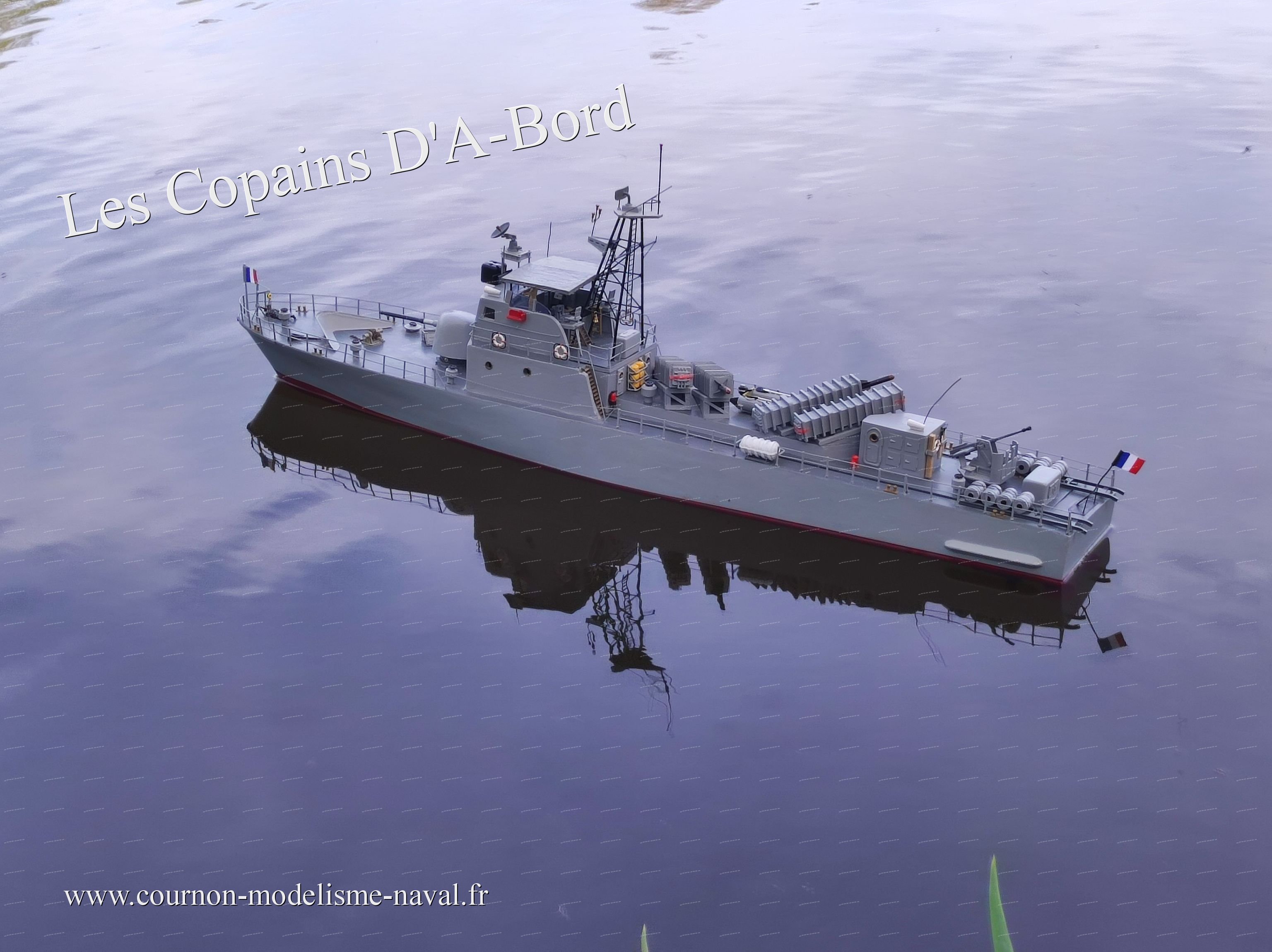 01 VLM-Combattante II-gm.jpg